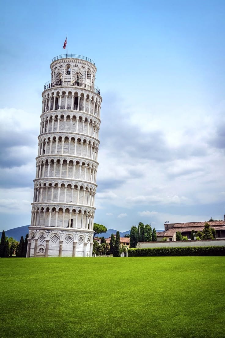 La torre pendente di Pisa